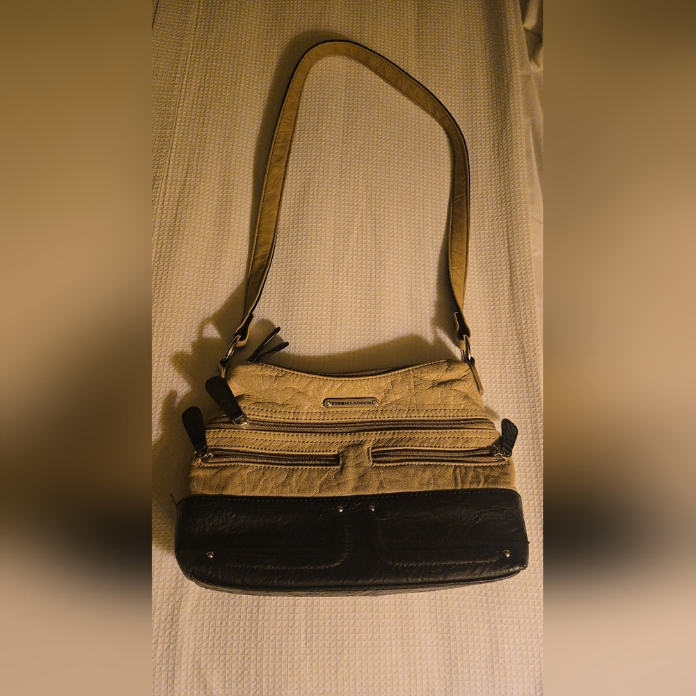 Stone Mountain USA Beige & Black Leather Crossbody Shoulder Bag Multi-Pocket